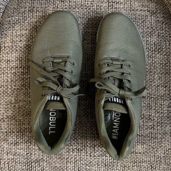 NOBULL trainer Men’s 9/Womens 10 1/2 - Picture 2 of 12